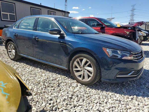 2018 VOLKSWAGEN PASSAT SE, SE w/ Technology