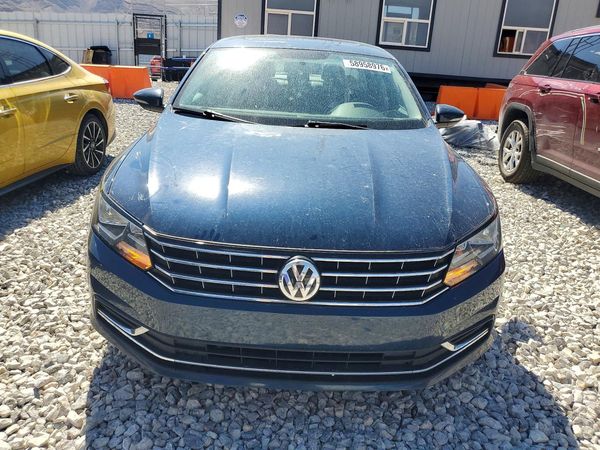 2018 VOLKSWAGEN PASSAT SE, SE w/ Technology