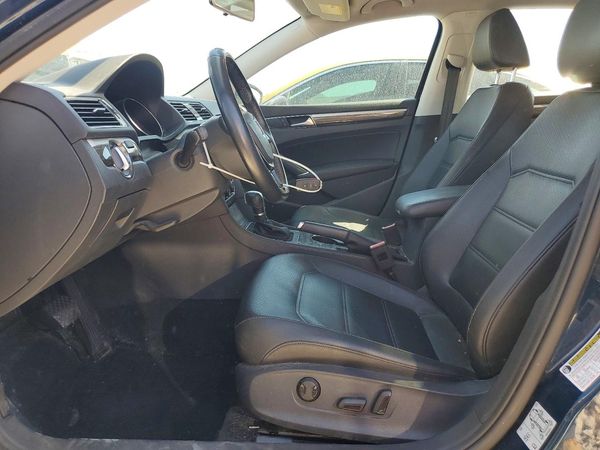 2018 VOLKSWAGEN PASSAT SE, SE w/ Technology