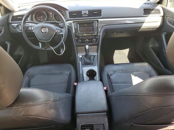 2018 VOLKSWAGEN PASSAT SE, SE w/ Technology