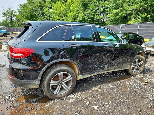 2018 MERCEDES-BENZ GLC