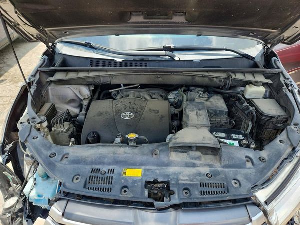 2017 TOYOTA HIGHLANDER SE/XLE