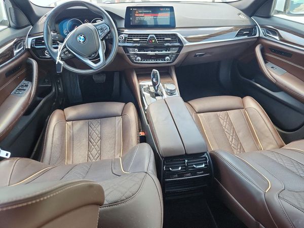 2019 BMW 540