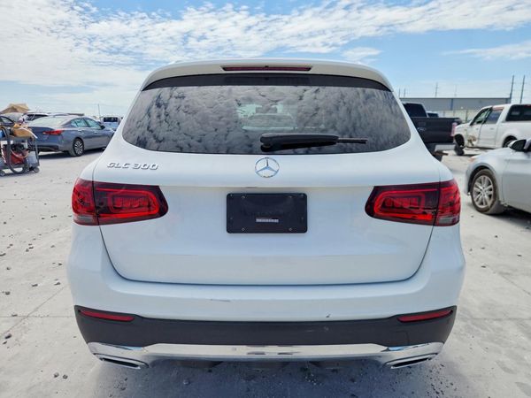 2021 MERCEDES-BENZ GLC GLC300