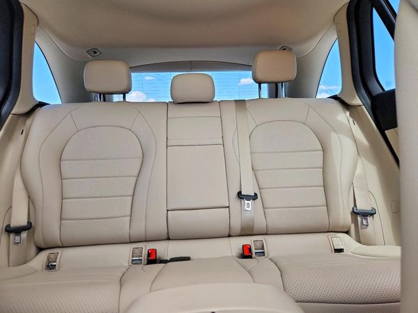2021 MERCEDES-BENZ GLC GLC300