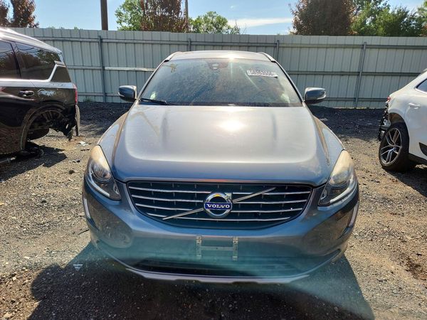 2017 VOLVO XC60