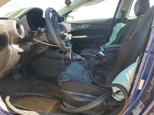 2021 KIA FORTE FE, LXS