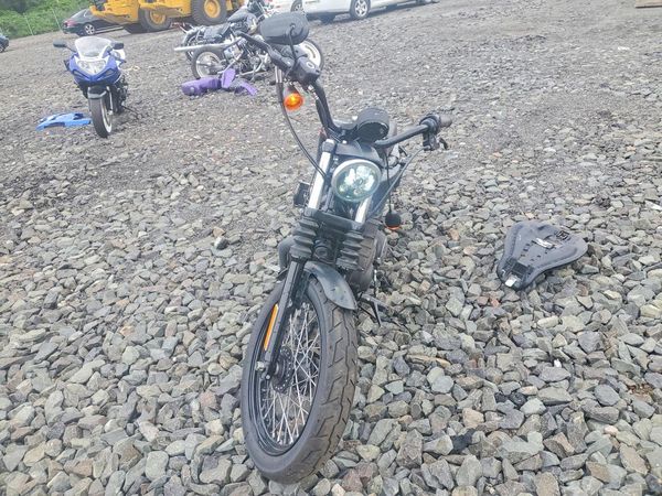 2012 HARLEY-DAVIDSON XL1200