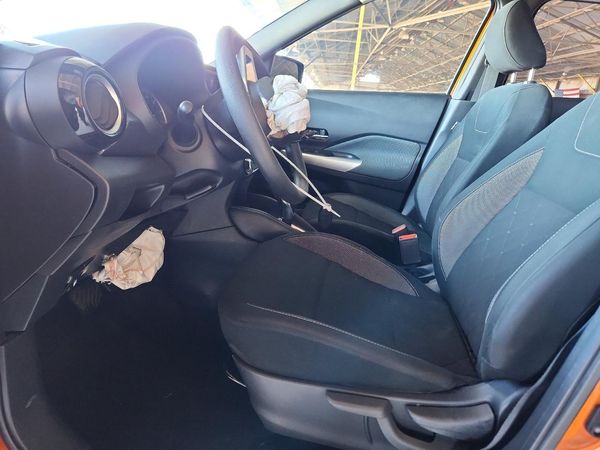 2020 NISSAN KICKS