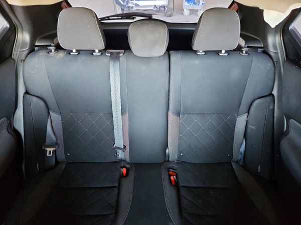 2020 NISSAN KICKS