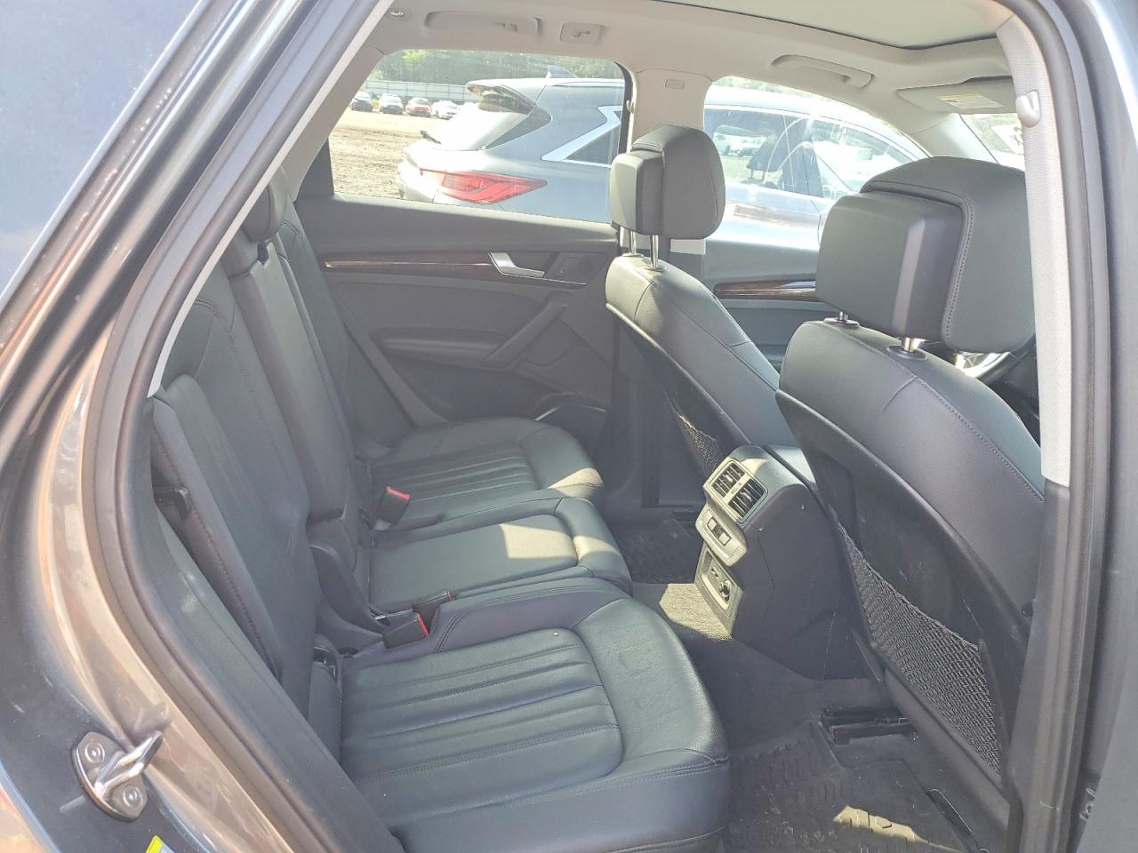 2020 AUDI Q5 quattro Premium Plus