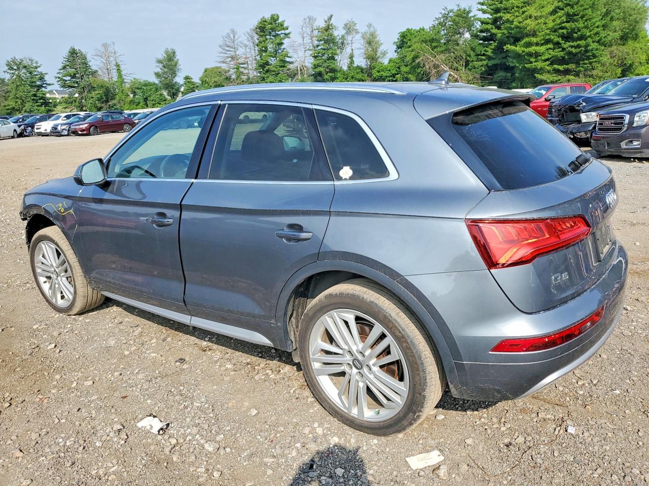 2020 AUDI Q5 quattro Premium Plus