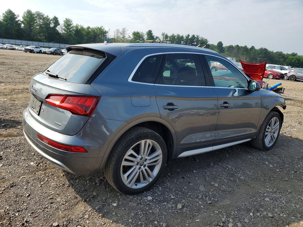 2020 AUDI Q5 quattro Premium Plus