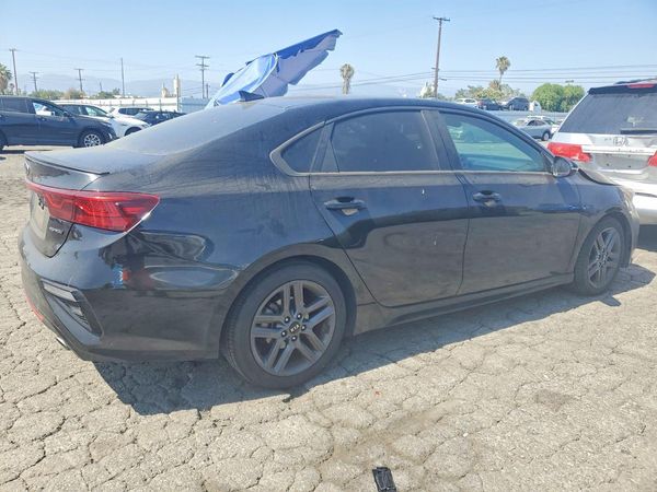 2020 KIA FORTE GT Line