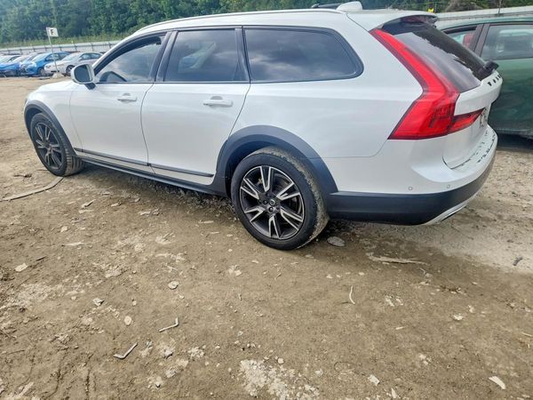 2017 VOLVO V90 CROSS COUNTRY Inscription