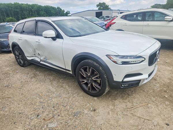 2017 VOLVO V90 CROSS COUNTRY Inscription