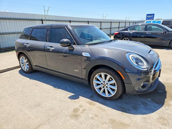 2018 MINI COOPER