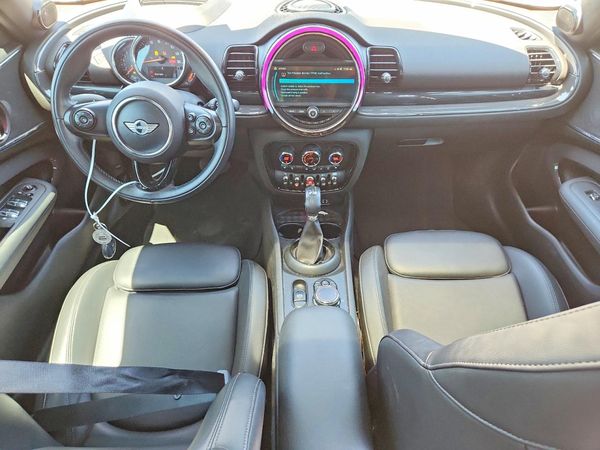 2018 MINI COOPER