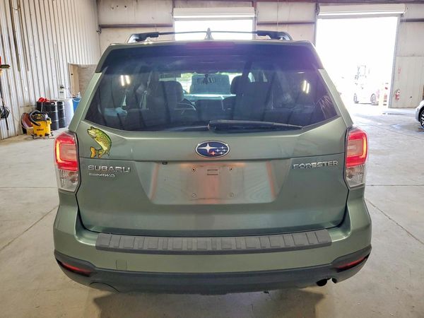 2018 SUBARU FORESTER