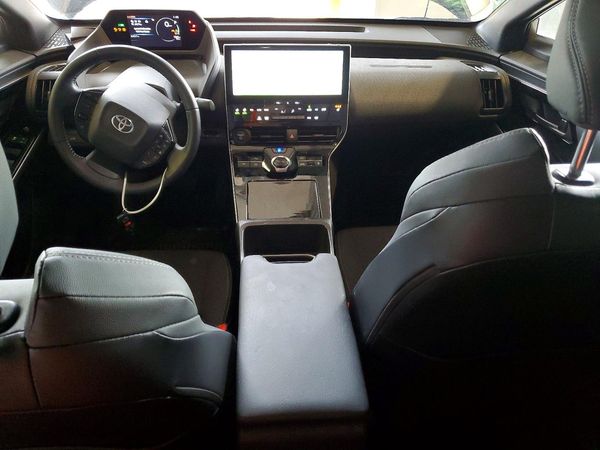 2024 TOYOTA BZ4X