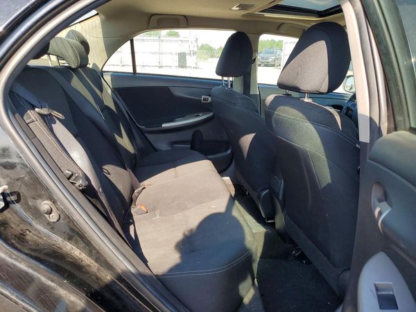 2012 TOYOTA COROLLA