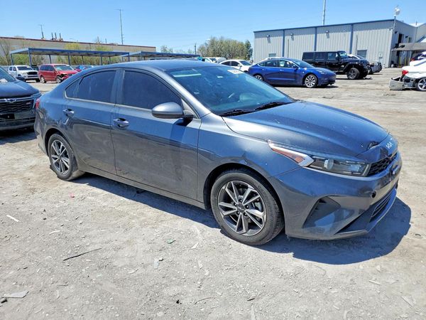 2022 KIA FORTE FE, LXS