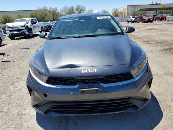 2022 KIA FORTE FE, LXS