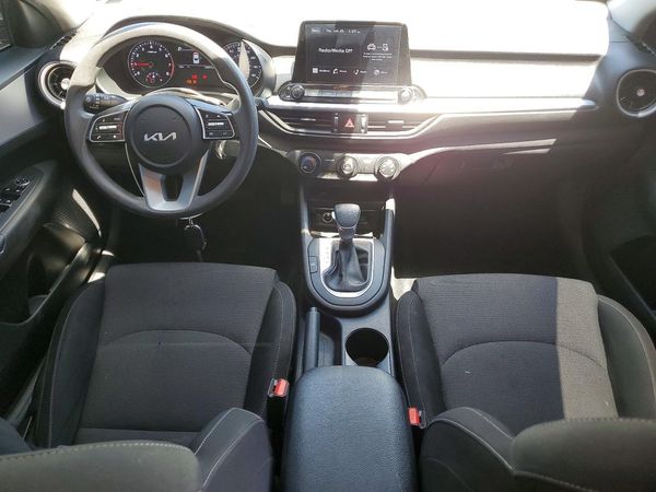 2022 KIA FORTE FE, LXS