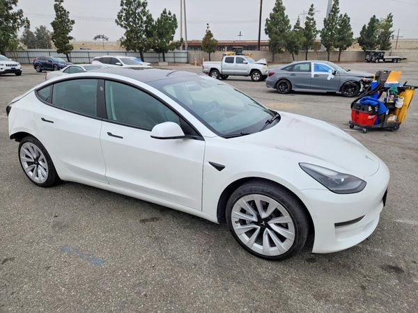 2021 TESLA MODEL 3