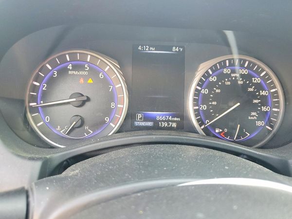 2015 INFINITI Q50