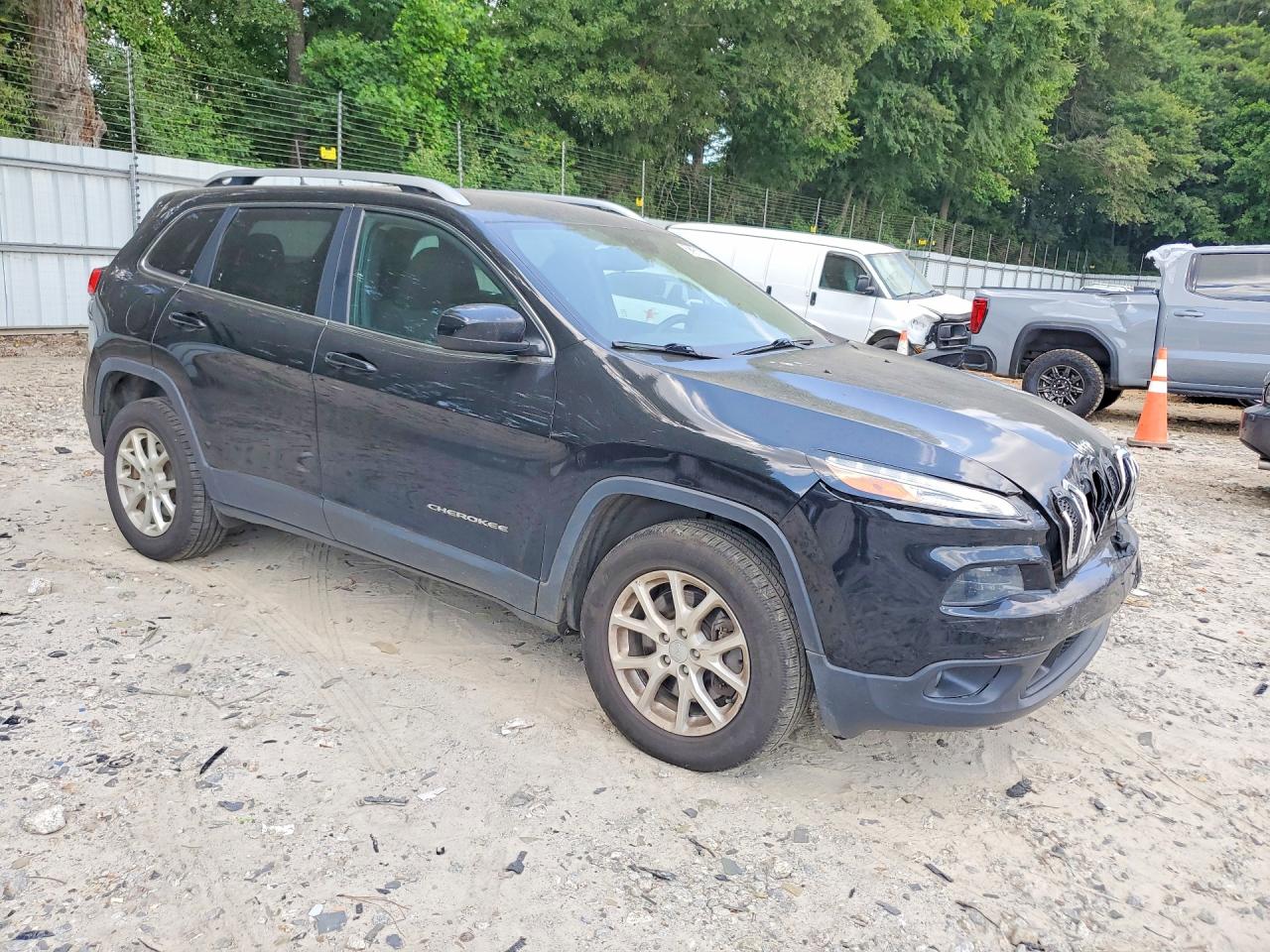 2017 JEEP CHEROKEE LATITUDE 4X4