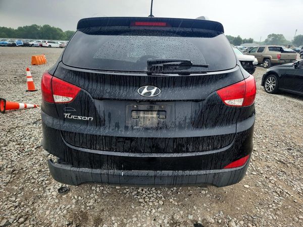 2015 HYUNDAI TUCSON GLS (Middle)