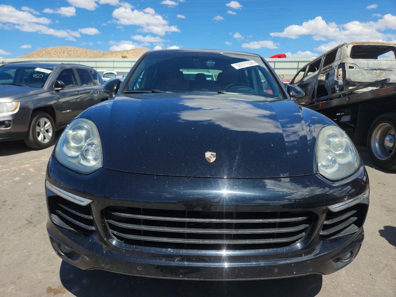 2016 PORSCHE CAYENNE