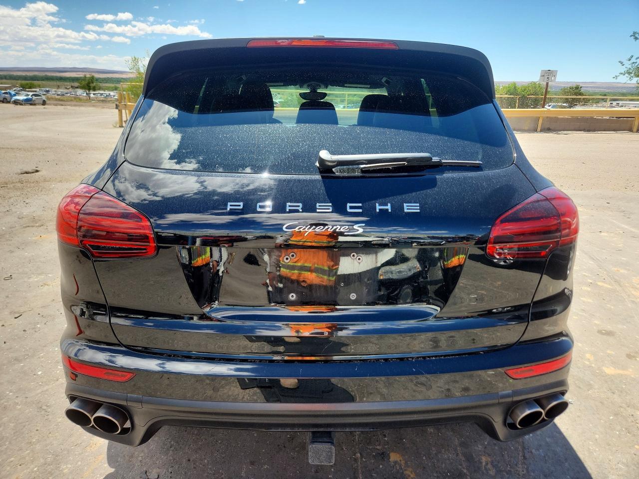 2016 PORSCHE CAYENNE