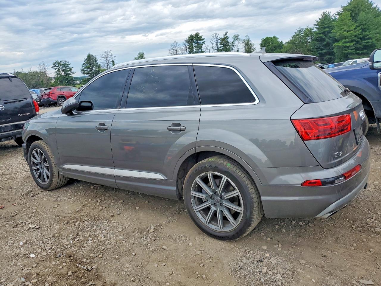 2017 AUDI Q7 quattro Premium Plus