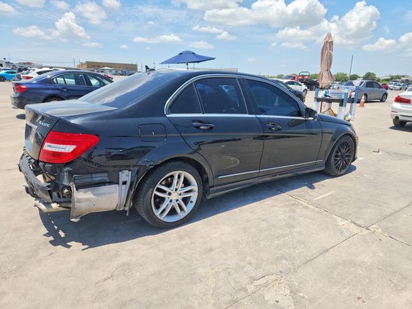 2013 MERCEDES-BENZ C C300