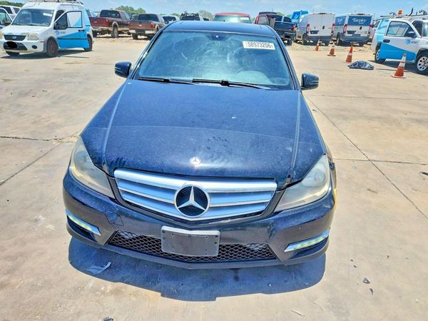 2013 MERCEDES-BENZ C C300