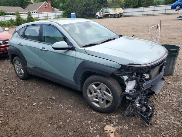 2024 HYUNDAI KONA SE