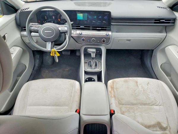 2024 HYUNDAI KONA SE