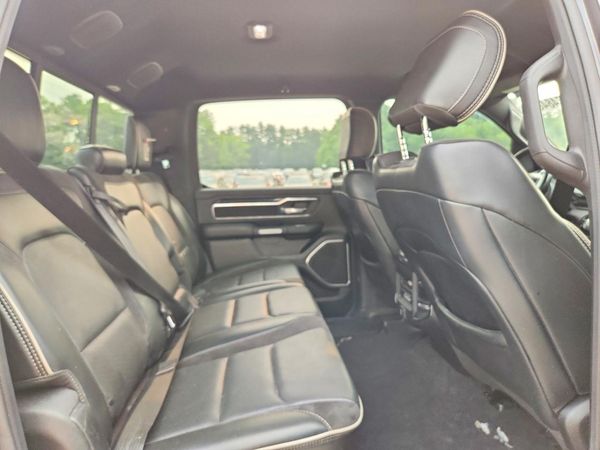 2019 RAM 1500 LARAMIE CREW CAB 4X4