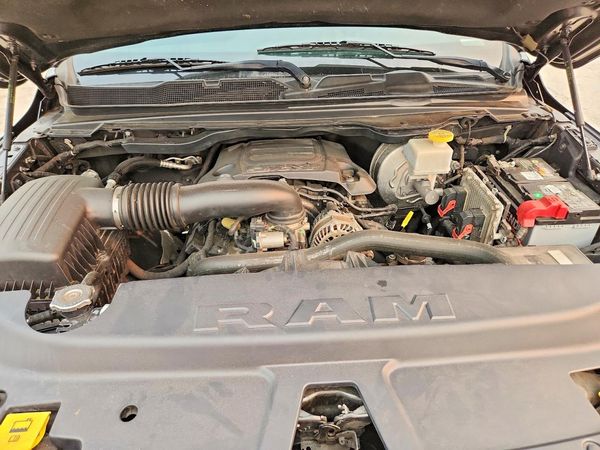 2019 RAM 1500 LARAMIE CREW CAB 4X4