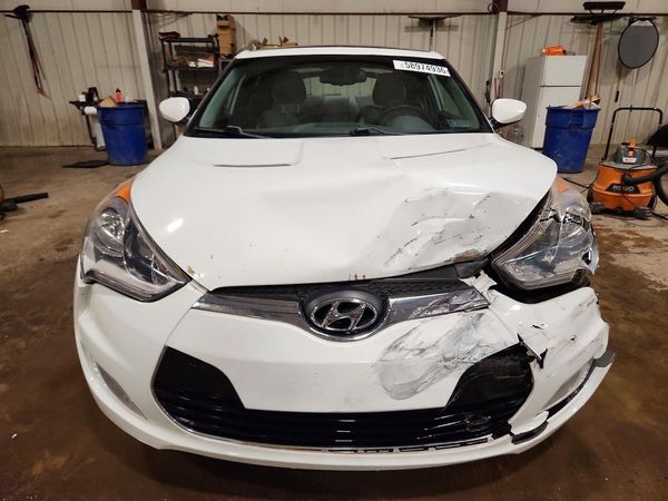 2013 HYUNDAI VELOSTER