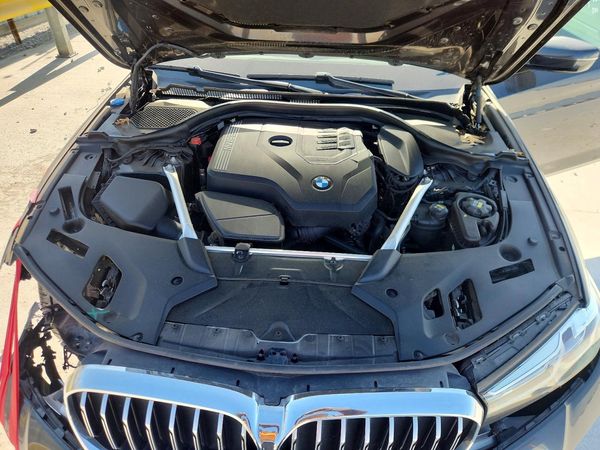 2021 BMW 530
