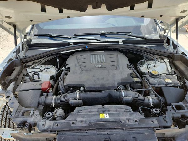 2019 LAND ROVER RANGE ROVER VELAR R-Dynamic SE