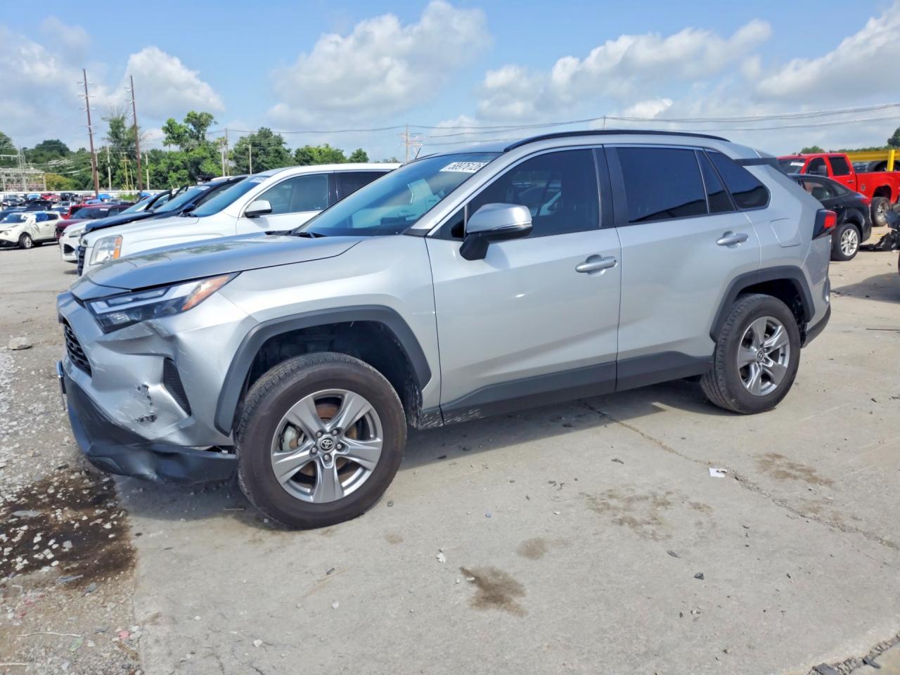 2022 TOYOTA RAV4 XLE