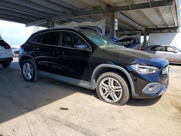 2021 MERCEDES-BENZ GLA GLA250
