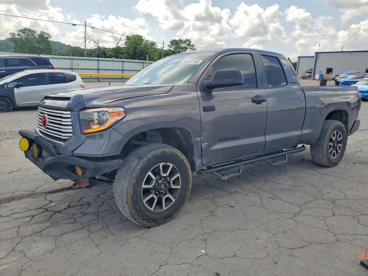 2016 TOYOTA TUNDRA Limited