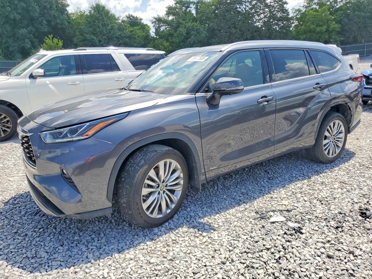 2024 TOYOTA HIGHLANDER HYBRID Platinum
