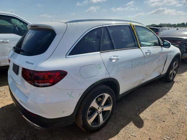 2022 MERCEDES-BENZ GLC GLC300 4MATIC