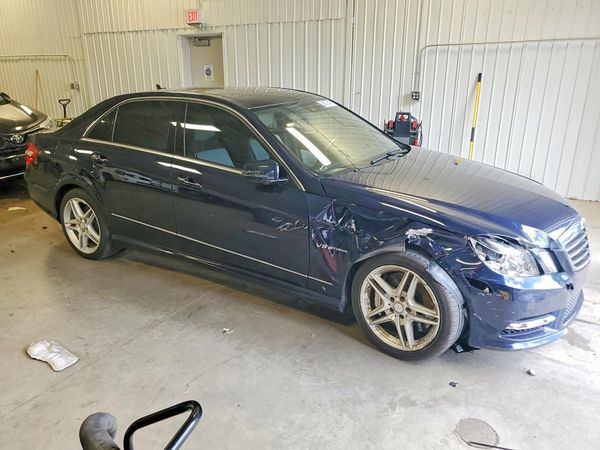 2013 MERCEDES-BENZ E E550 4MATIC